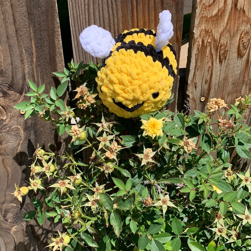 Small bee